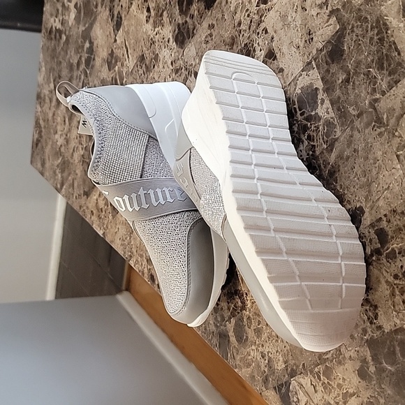 Juicy Couture Womens EVIEE Fabric Low & Mid Tops Pull On Sz. 9 Wedge Sneaker NWT - Picture 7 of 10